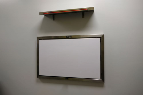 Wall-mounted-folding-table